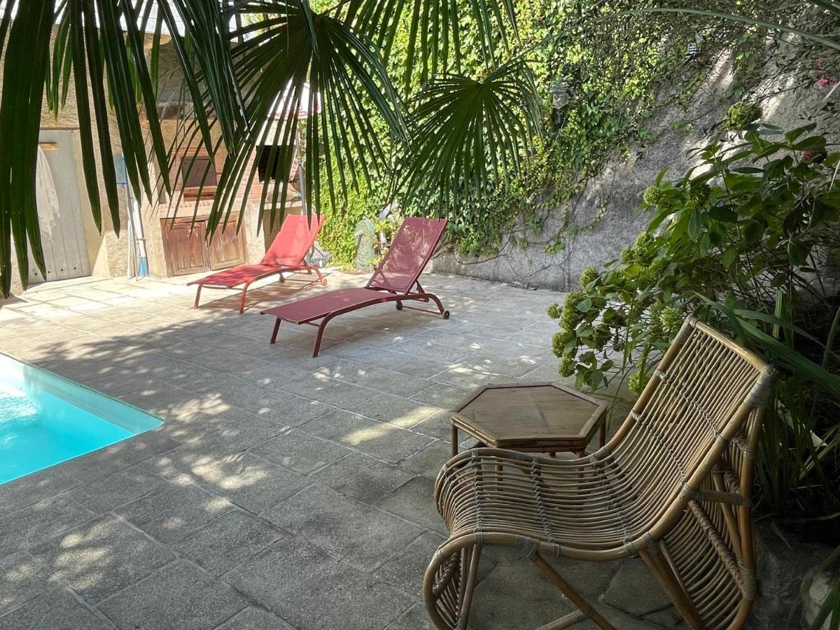 טרבה La Maison Aux Murs Anciens Et Ses Chambres מראה חיצוני תמונה