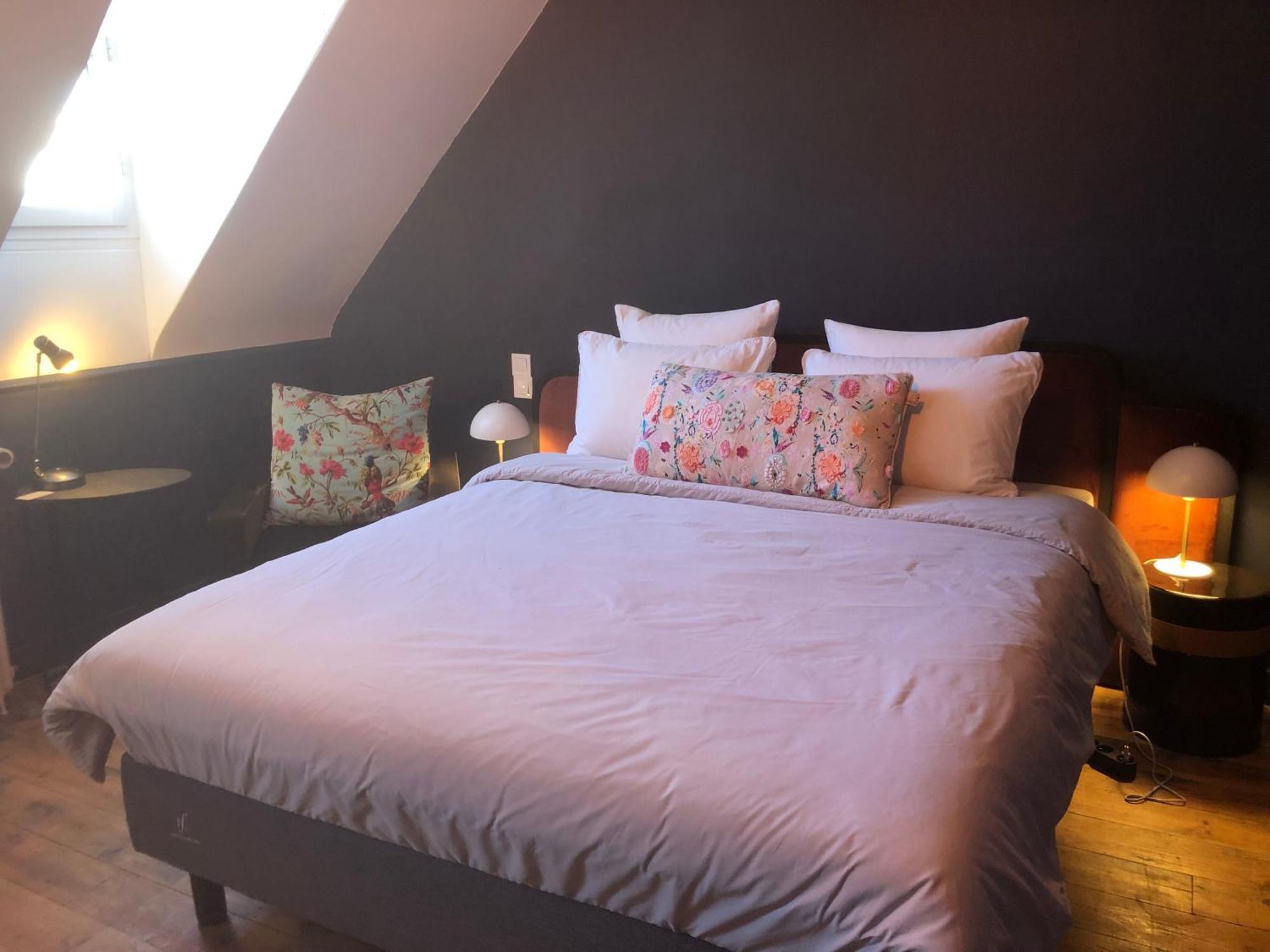 טרבה La Maison Aux Murs Anciens Et Ses Chambres מראה חיצוני תמונה